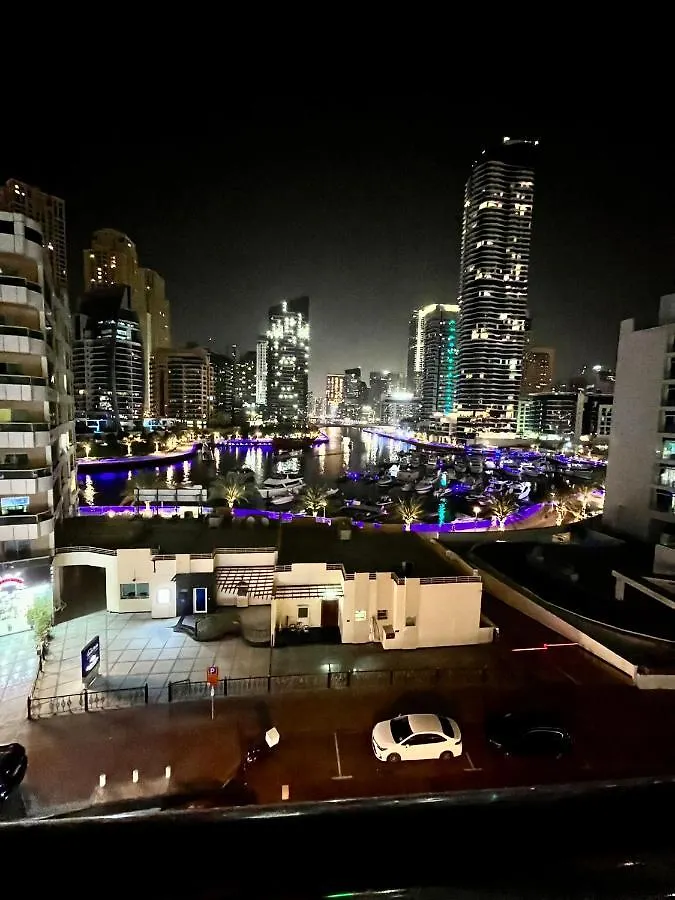 Dubai Marina Seaview Apartment